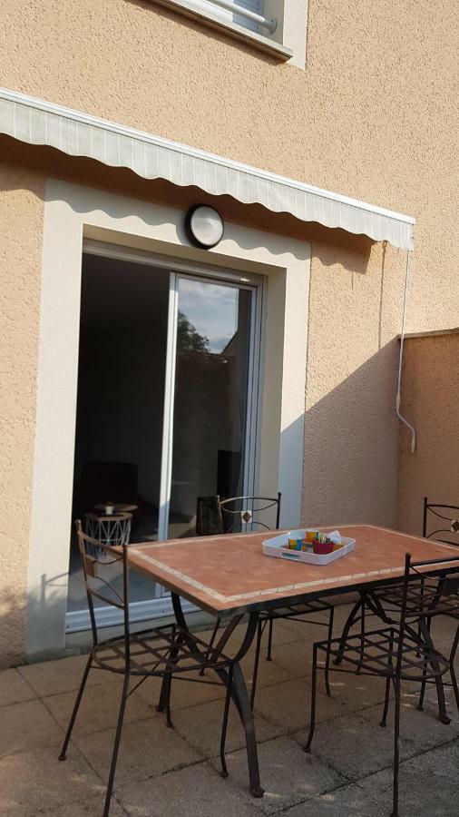 Appartement T3 A Belley Au Calme Avec Jardin Privatif Exterior foto